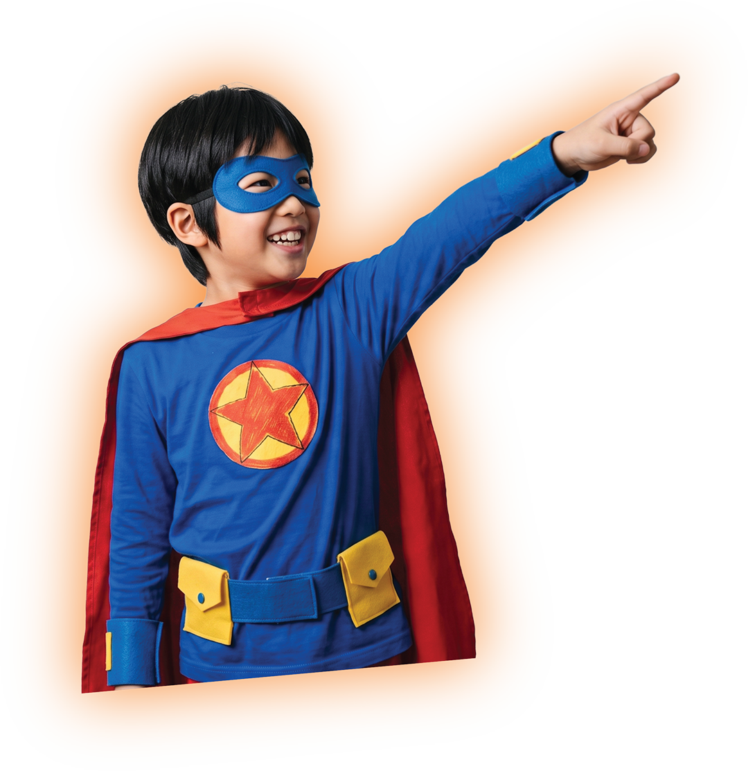 ハロウィン衣装で指をさす男の子